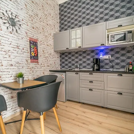 Apartmán Susan Near Blaha Lujza Square
