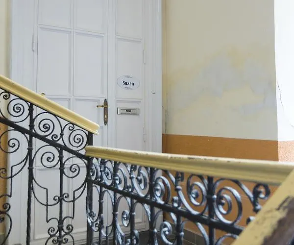 Appartement Susan Near Blaha Lujza Square *