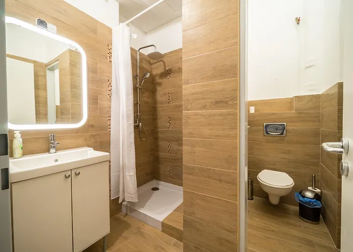 Appartement Susan Near Blaha Lujza Square Boedapest
